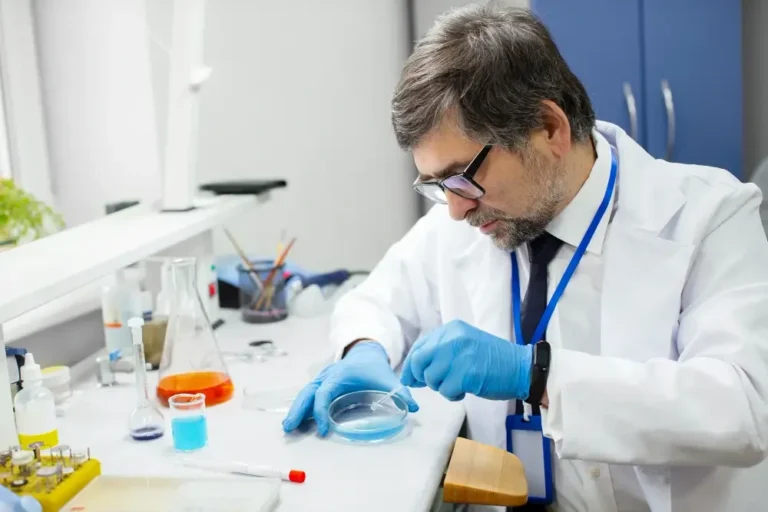 How Can a Lab Software Help in Sample Retention Process?